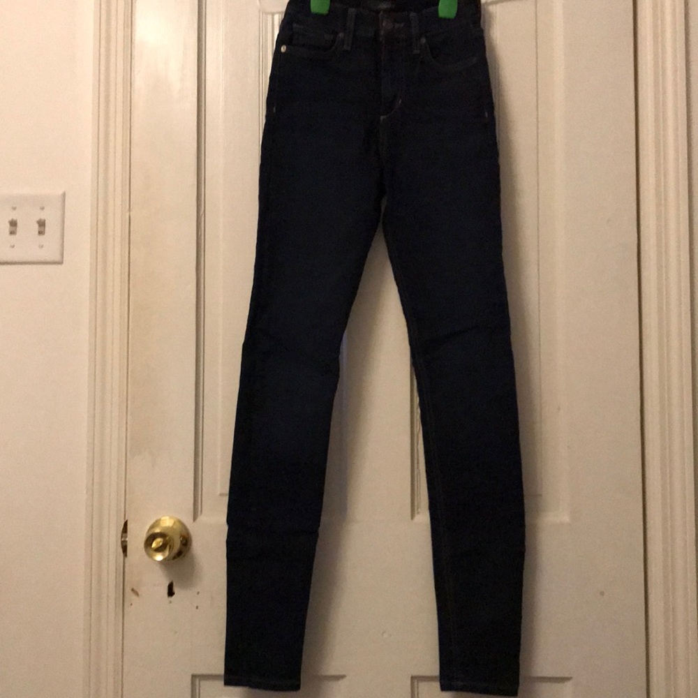 Joe’s Jeans. Skinny . Mid rise